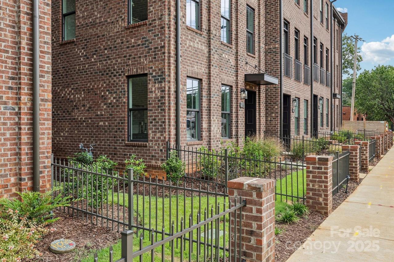 216 Gilead Rd., Huntersville, NC 28078