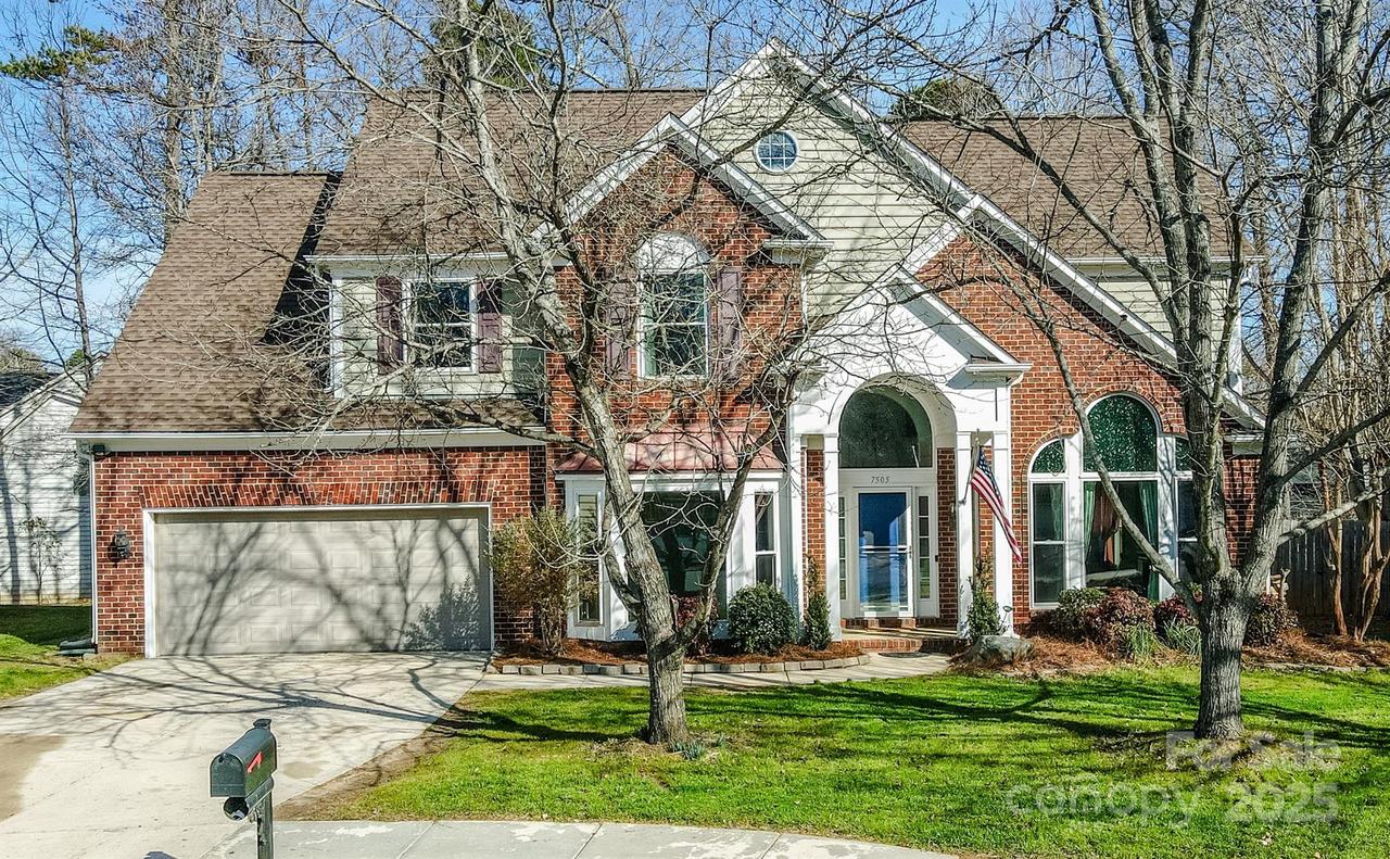 7505 Torphin Ct., Charlotte, NC 28269