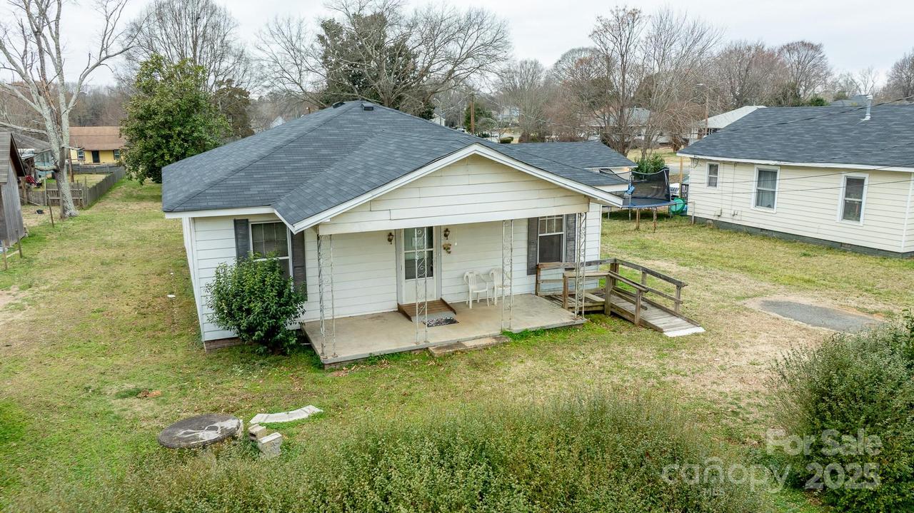 504 Glasgow Rd., Charlotte, NC 28214