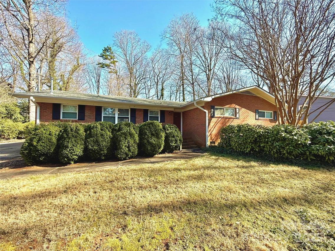 7124 Linda Lake Dr., Charlotte, NC 28215