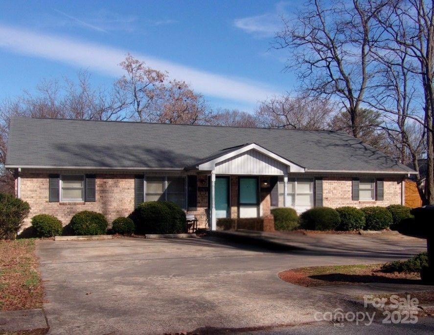 143 Big Springs Ave., Forest City, NC 28043
