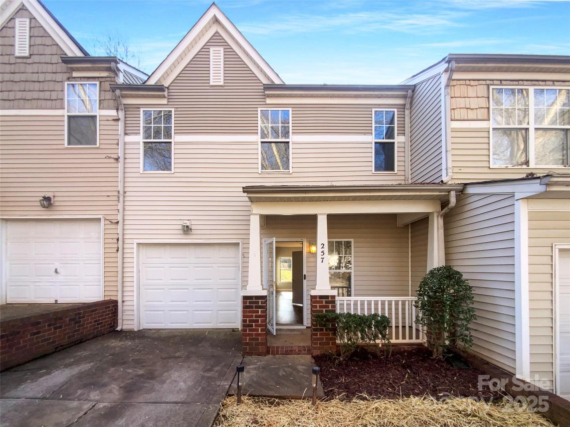 257 Doughton Ln., Charlotte, NC 28217