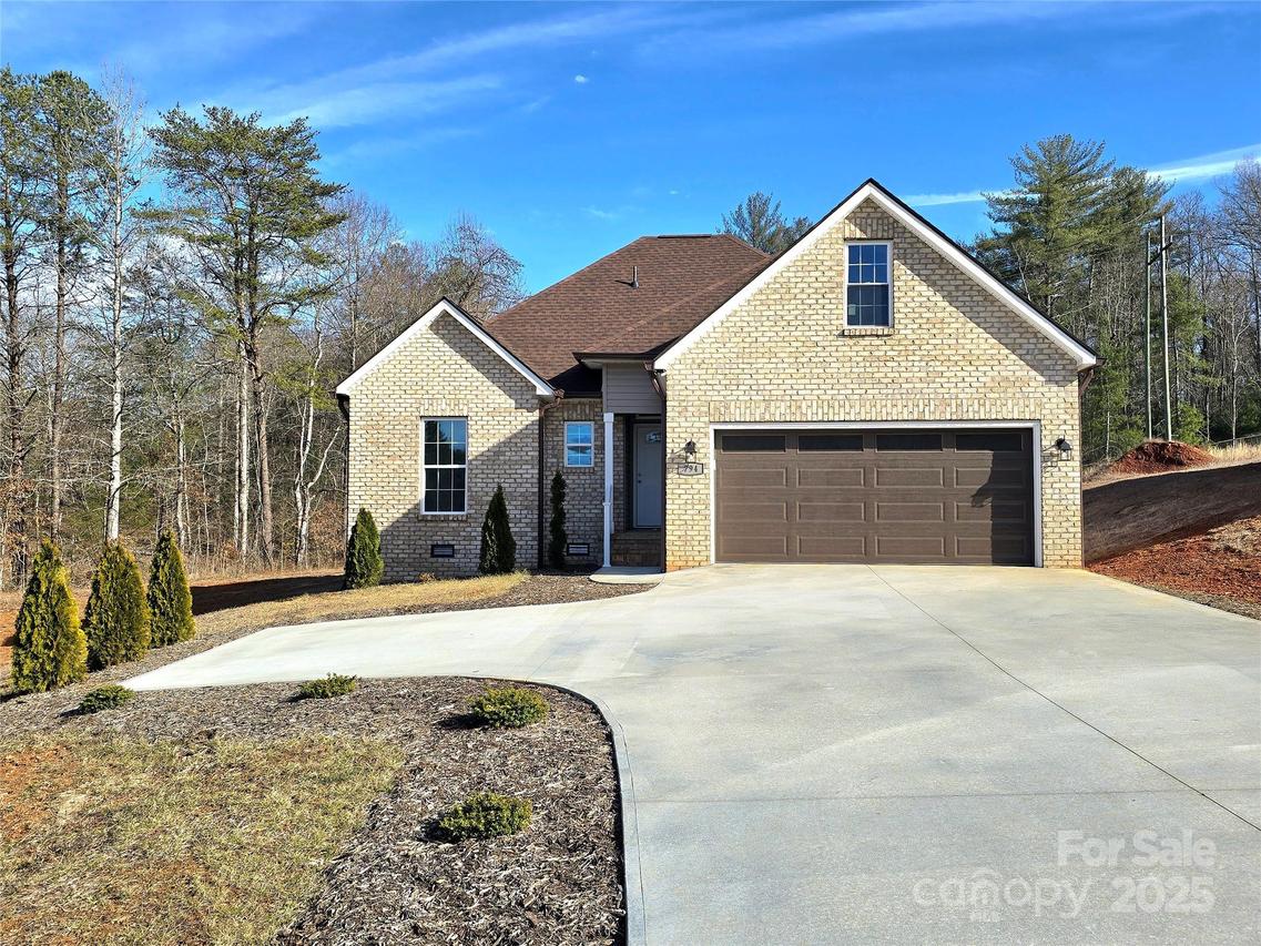 794 Harris Ave., Valdese, NC 28690