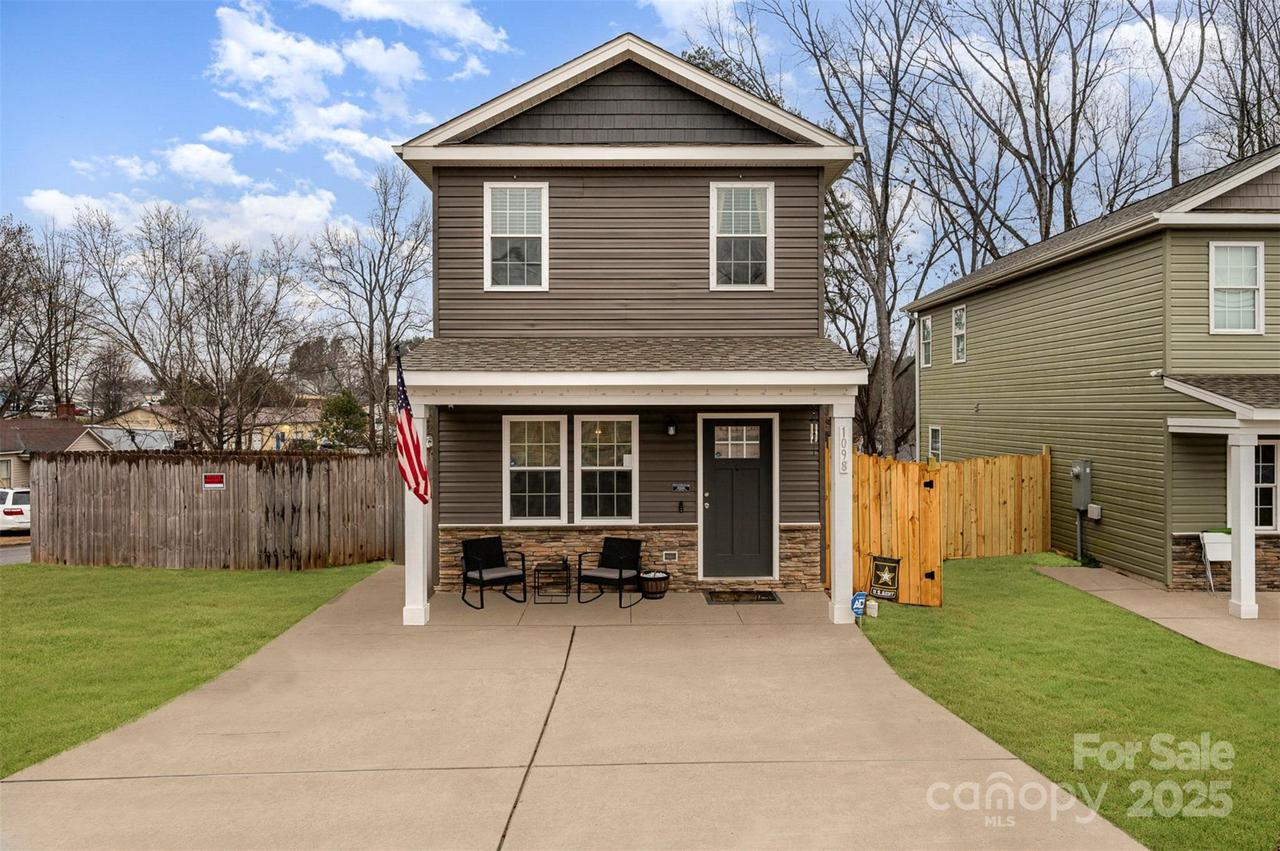 1098 20th St., Hickory, NC 28601