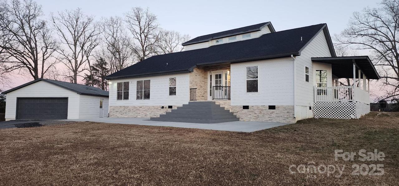 12 Poplin Rd., Polkton, NC 28135