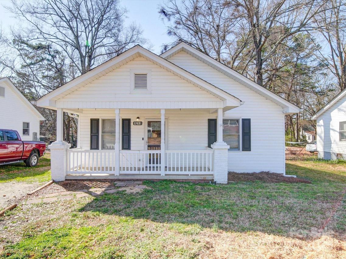 1213 Cloninger Ave., Gastonia, NC 28052