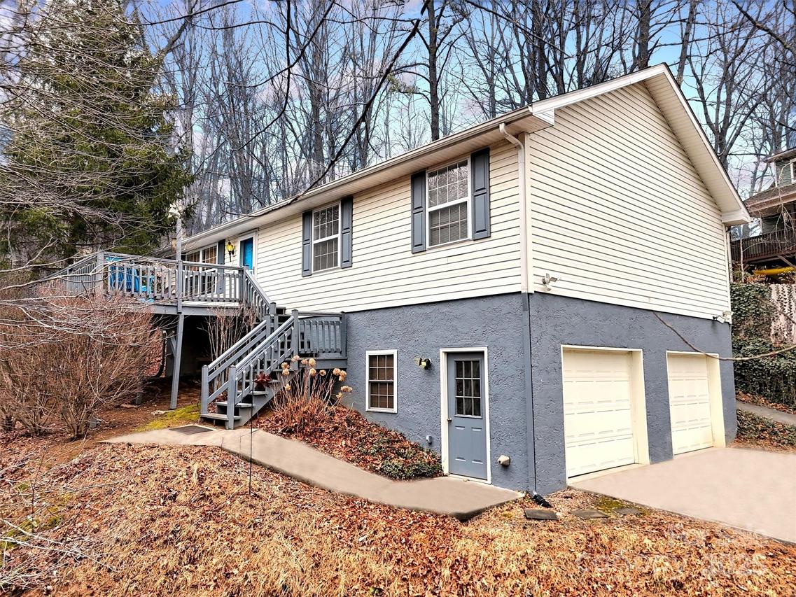 330 Sleepy Hollow Dr., Waynesville, NC 28785