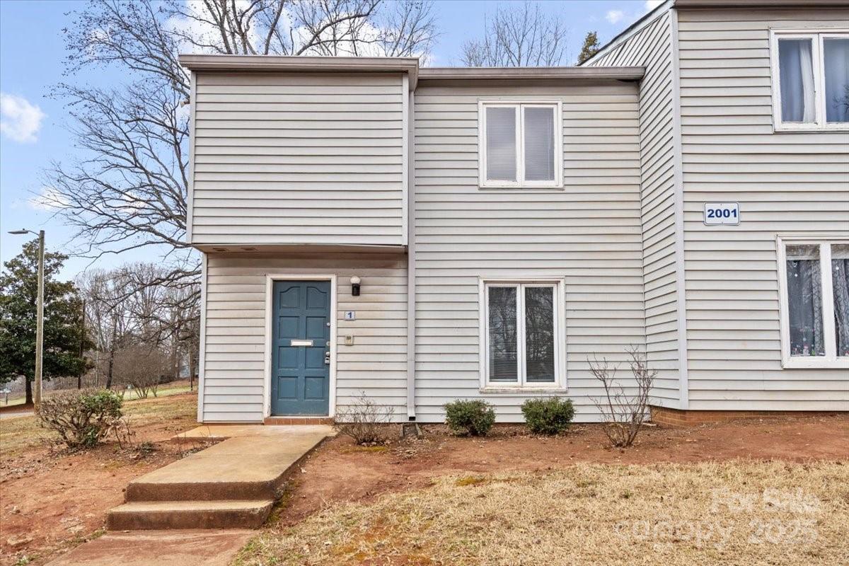 2001 Stoney Point Ln., Charlotte, NC 28210