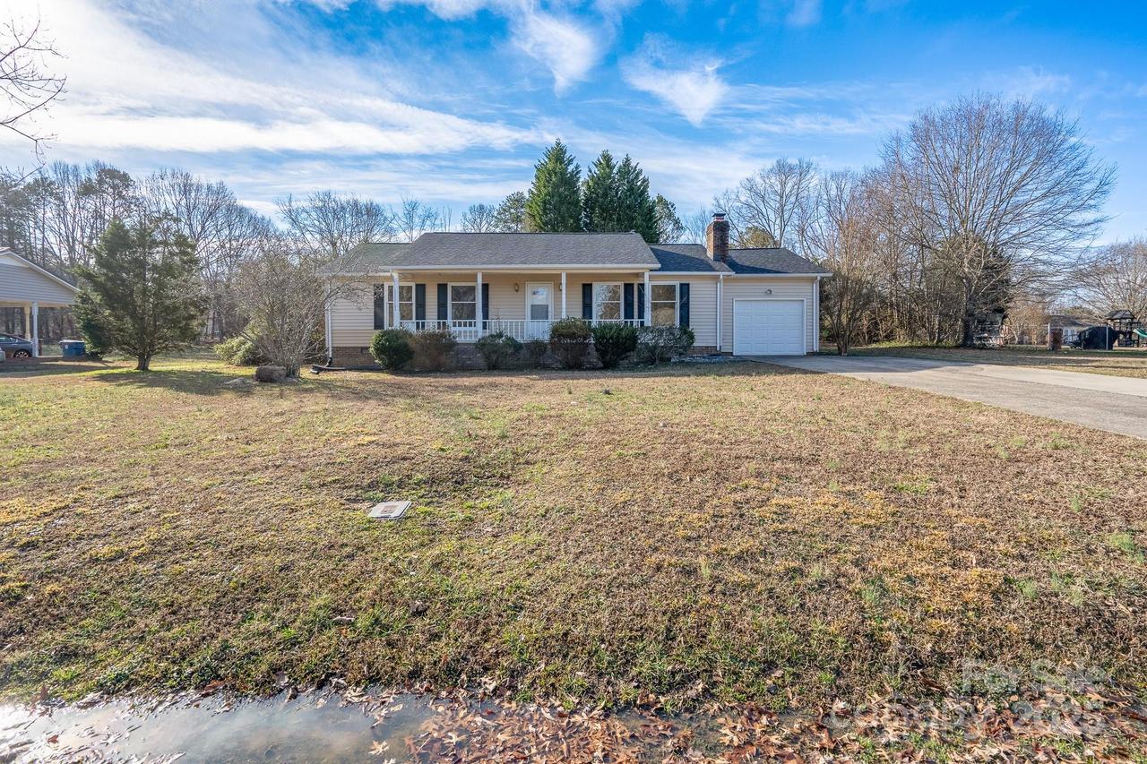 213 N Timberland Dr., Grover, NC 28073