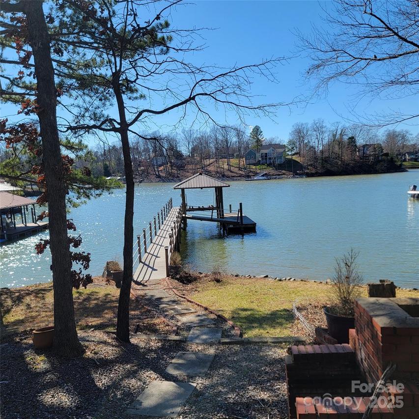 111 Golden Pond Ln., Mooresville, NC 28117