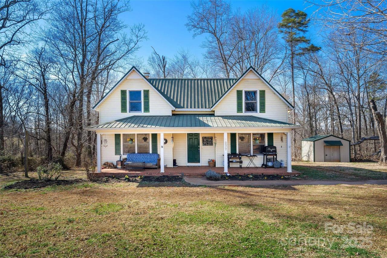 2077 Pearidge Rd., Bostic, NC 28018