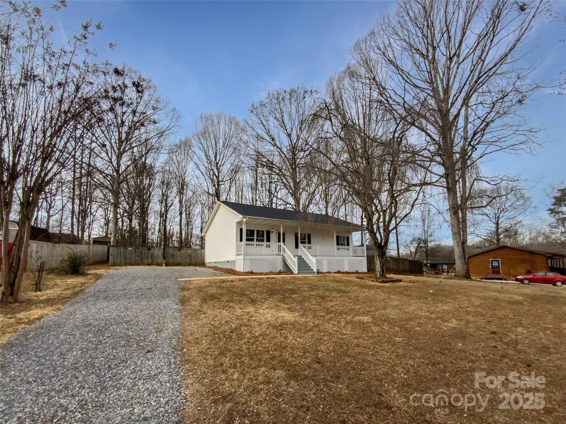 165 Bowman Rd., Statesville, NC 28625