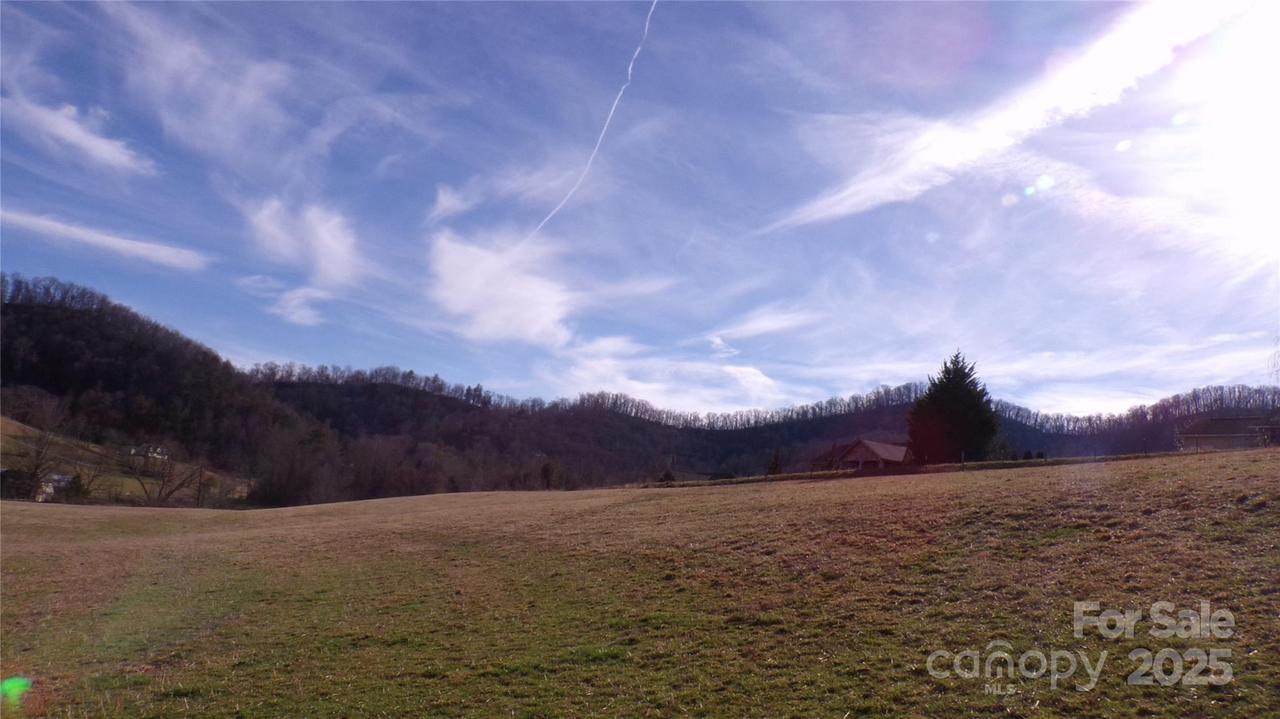 99999 Green Valley Rd., Leicester, NC 28748