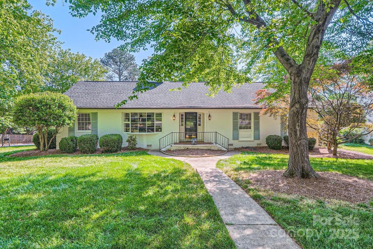7613 Whistlestop Rd., Charlotte, NC 28210