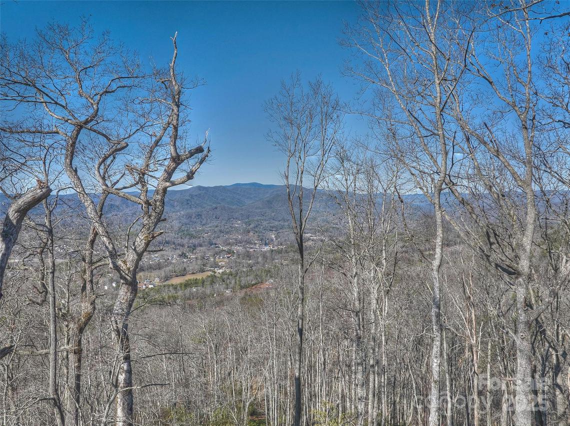 00 Breedlove Rd., Bryson City, NC 28713