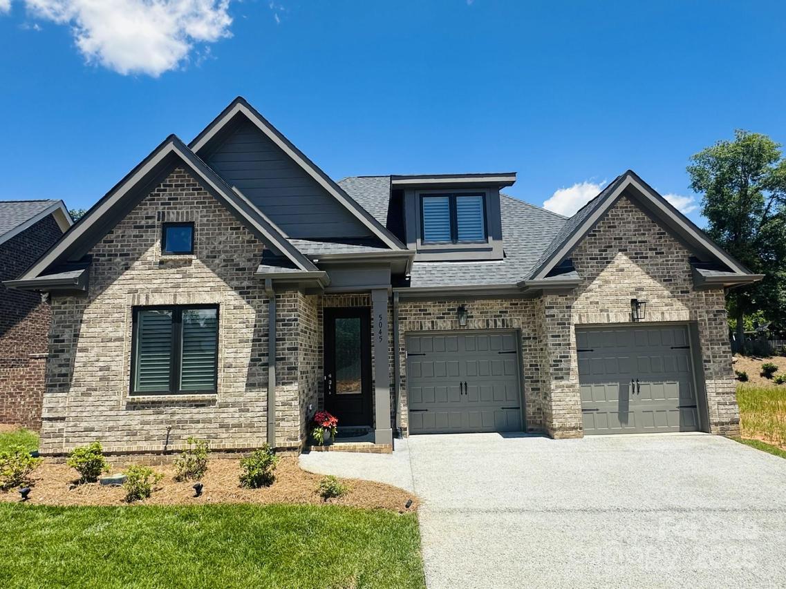 32 Shanklin Ln., Denver, NC 28037