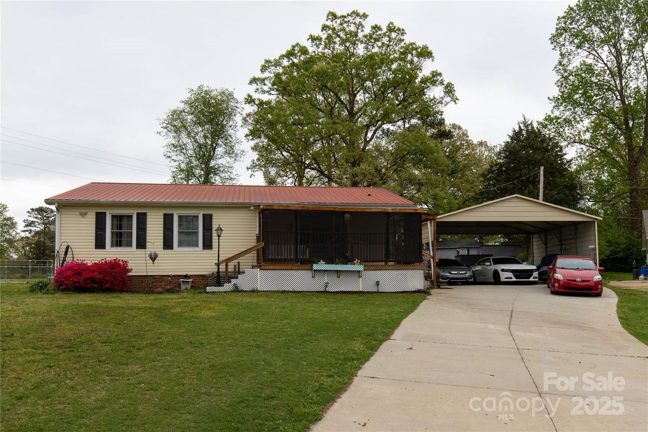 115 Setter Ct., Statesville, NC 28625