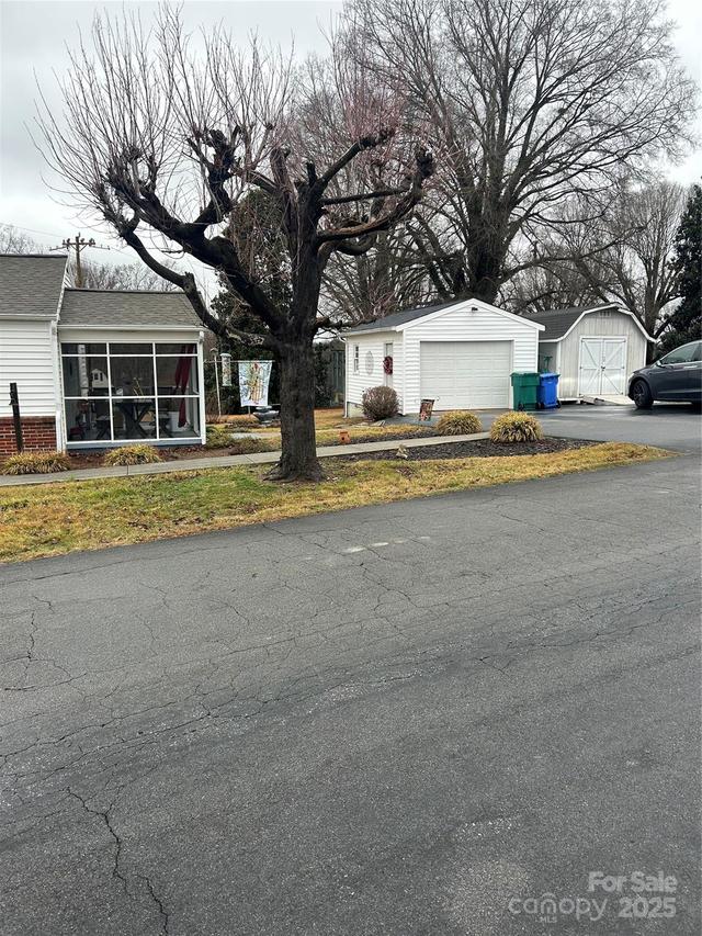 105 Triplett St., Jonesville, NC 28642