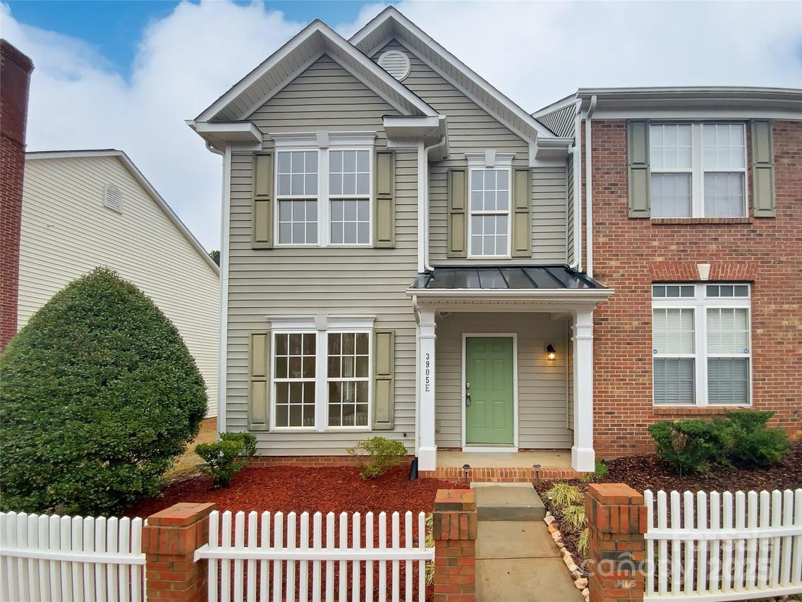 3905 Christine Ln. #E, Waxhaw, NC 28173