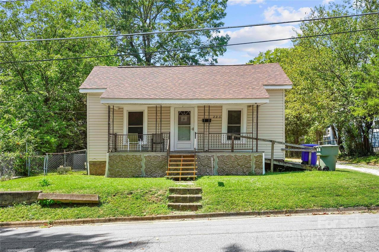 225 Institute St., Mooresville, NC 28115