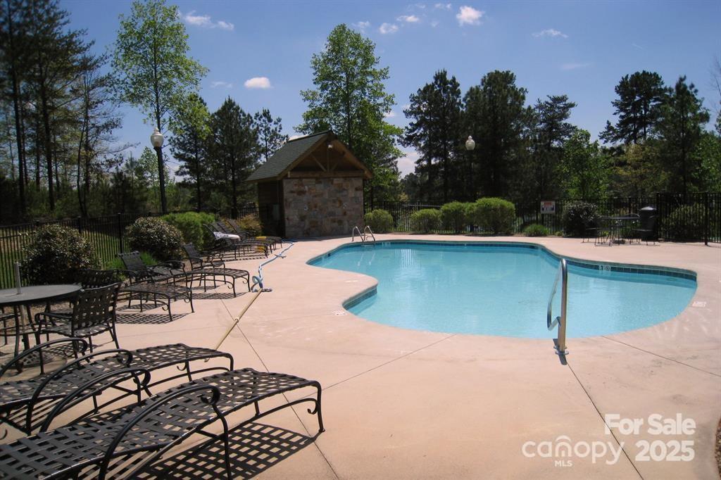 5200 Port Ln., Granite Falls, NC 28630