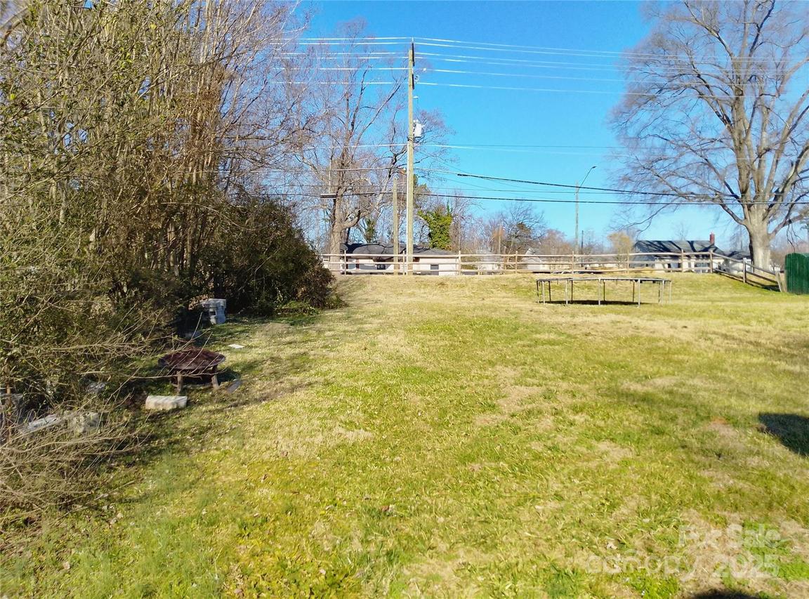 3512 Oxford Hill Ct., Charlotte, NC 28269