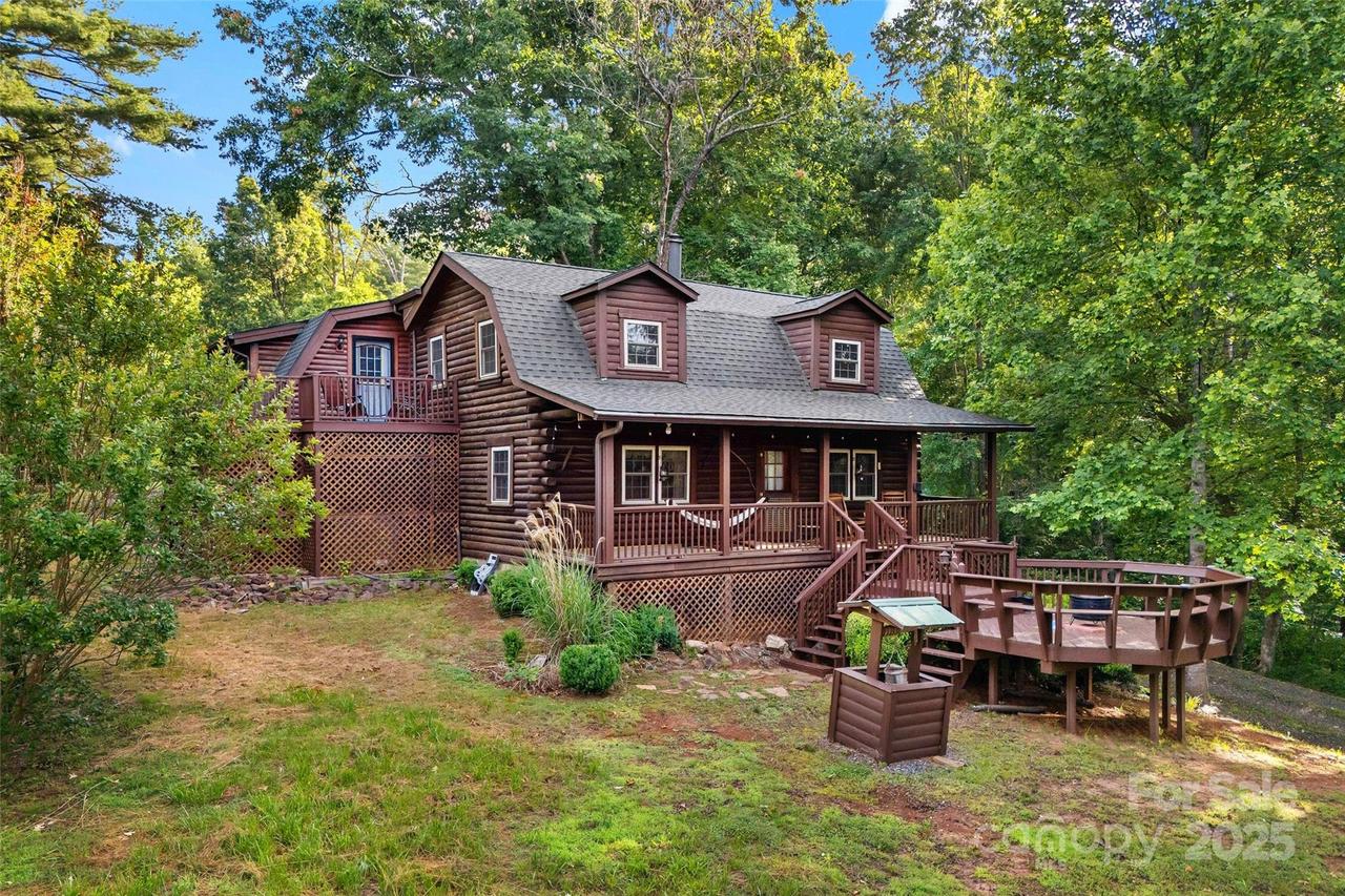 40/44 Chambers Dr., Weaverville, NC 28787