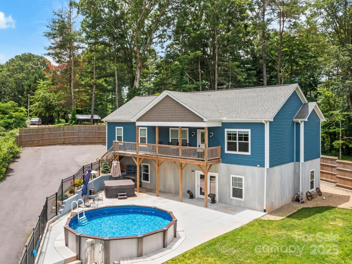 35 Dawson Steele Ct., Asheville, NC 28803