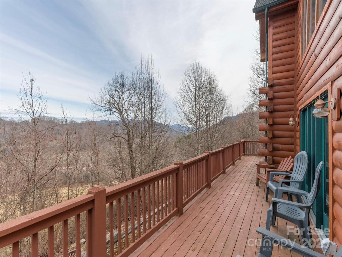 291 Appalachian Tr., Maggie Valley, NC 28751