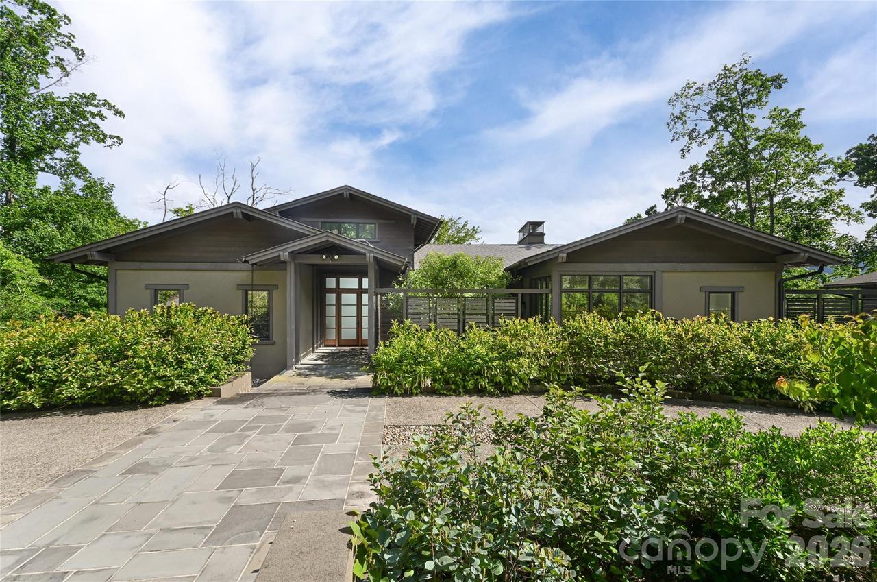 1121 Timberbluff Way, Arden, NC 28704