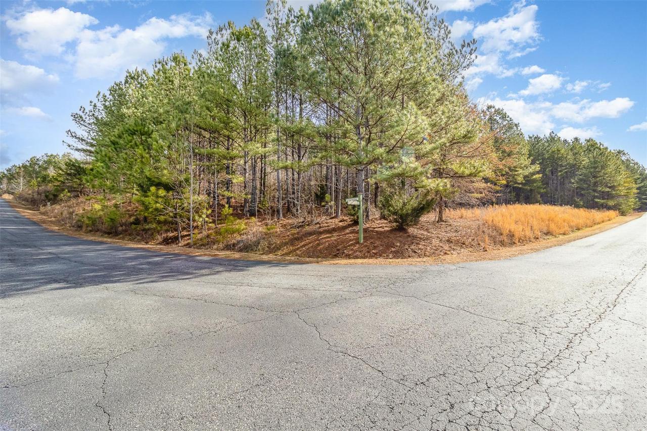 100 Riverview Dr., Mooresboro, NC 28114