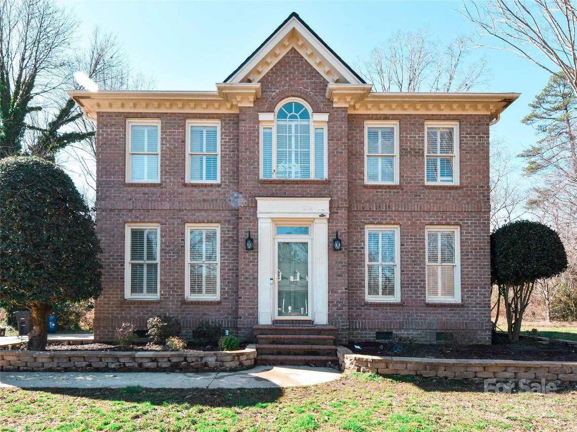 102 Highgate Ln., Lexington, NC 27292