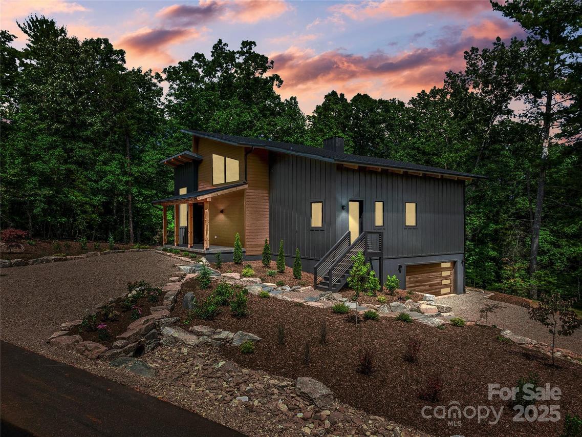 1180 W West Lake Rd., Marion, NC 28752