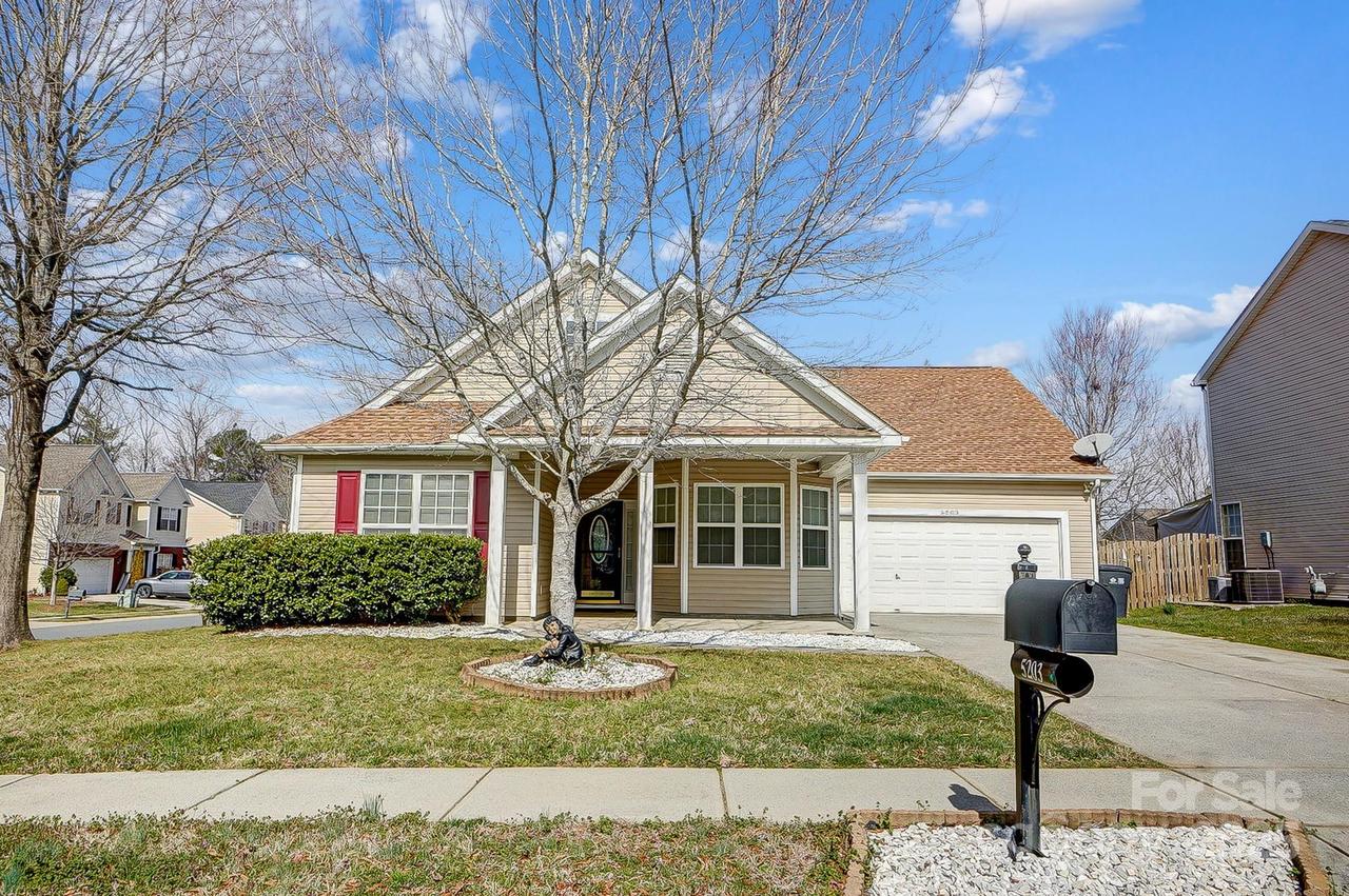 5203 Coffeeberry Ln., Charlotte, NC 28227