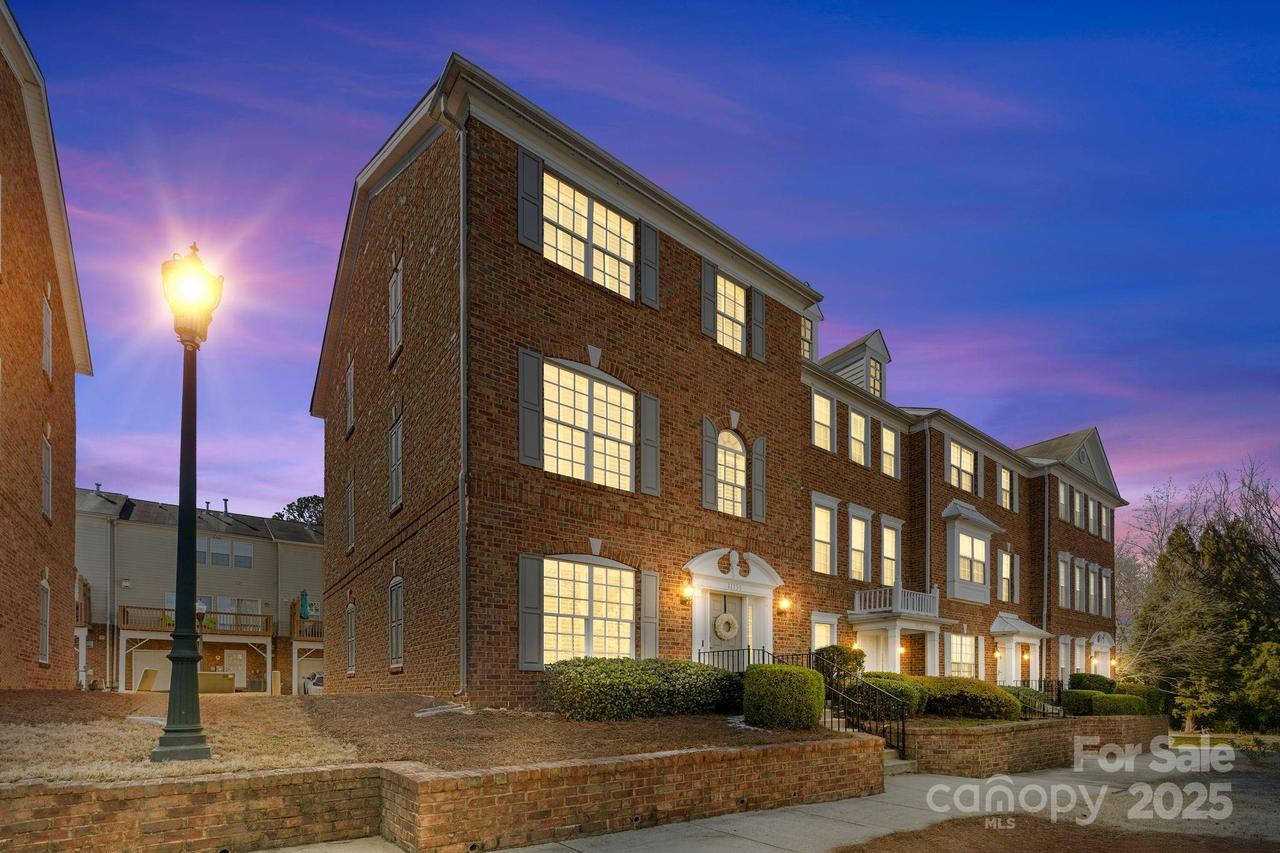 11131 Waxberry Dr., Charlotte, NC 28277