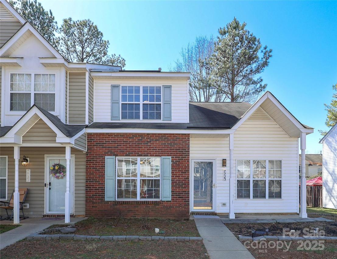 7725 Petrea Ln., Charlotte, NC 28227