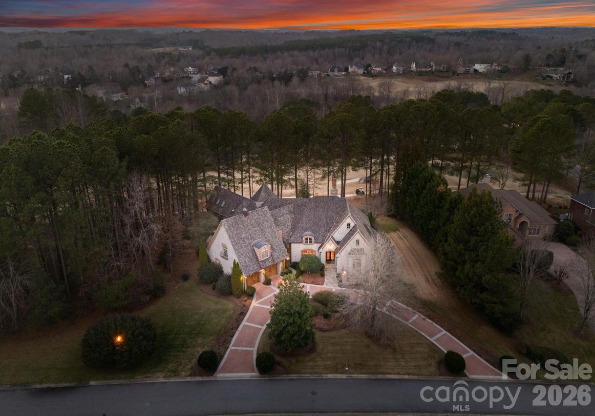 1515 Baltusrol Dr., Denver, NC 28037