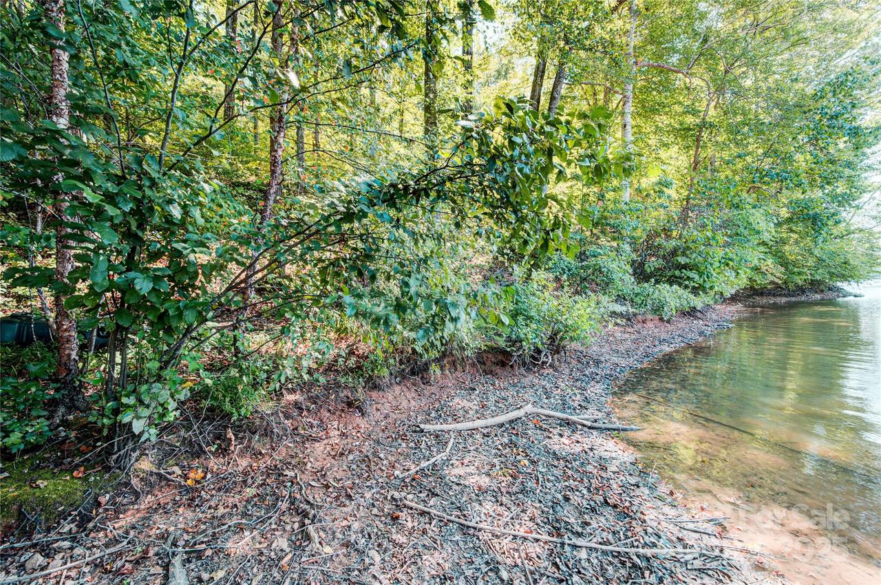 Carriage Rd., Statesville, NC 28677