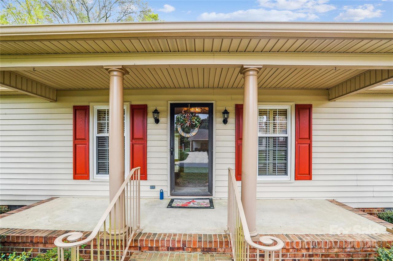 1007 Wentworth Dr., Kannapolis, NC 28081