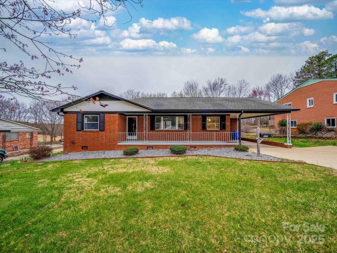 337 Glenwood Dr., Mooresville, NC 28115