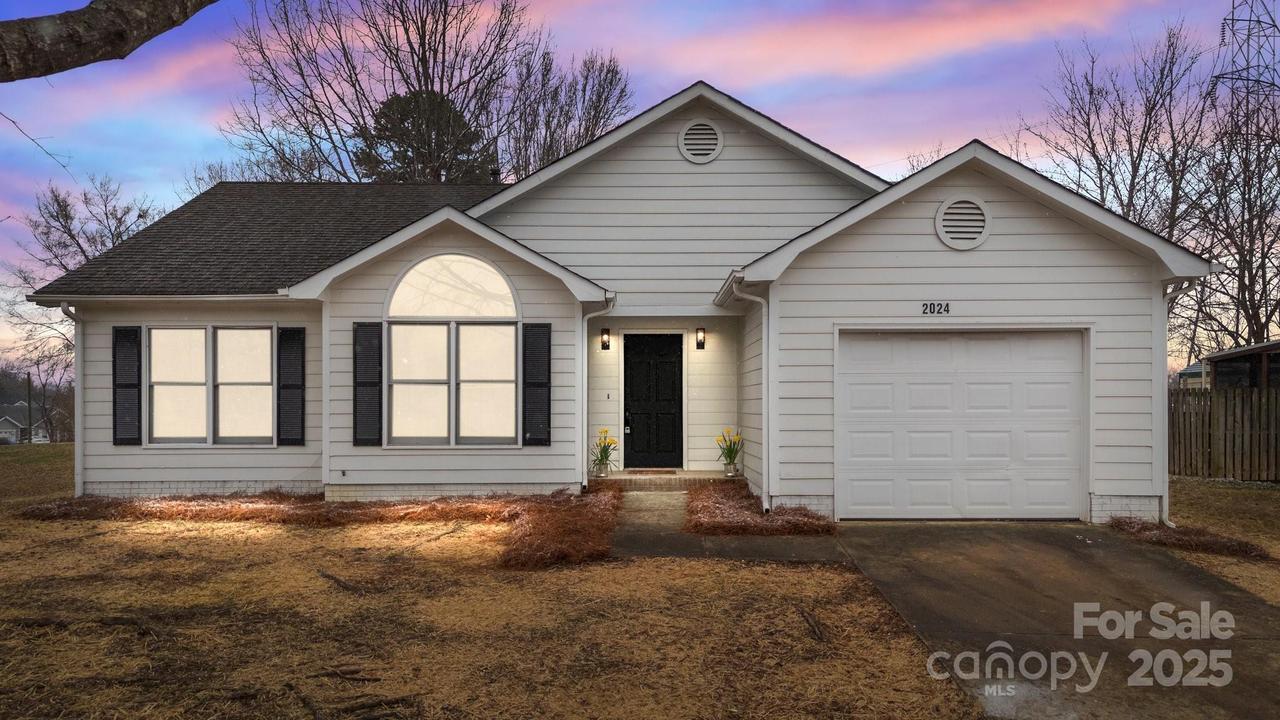 2024 Hedgelawn Dr., Charlotte, NC 28262