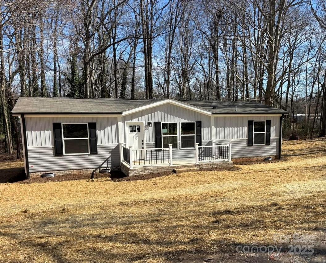 3094 Hollywood Dr., Gastonia, NC 28052