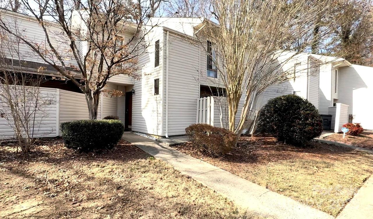 7812 Hummingbird Ln., Charlotte, NC 28212