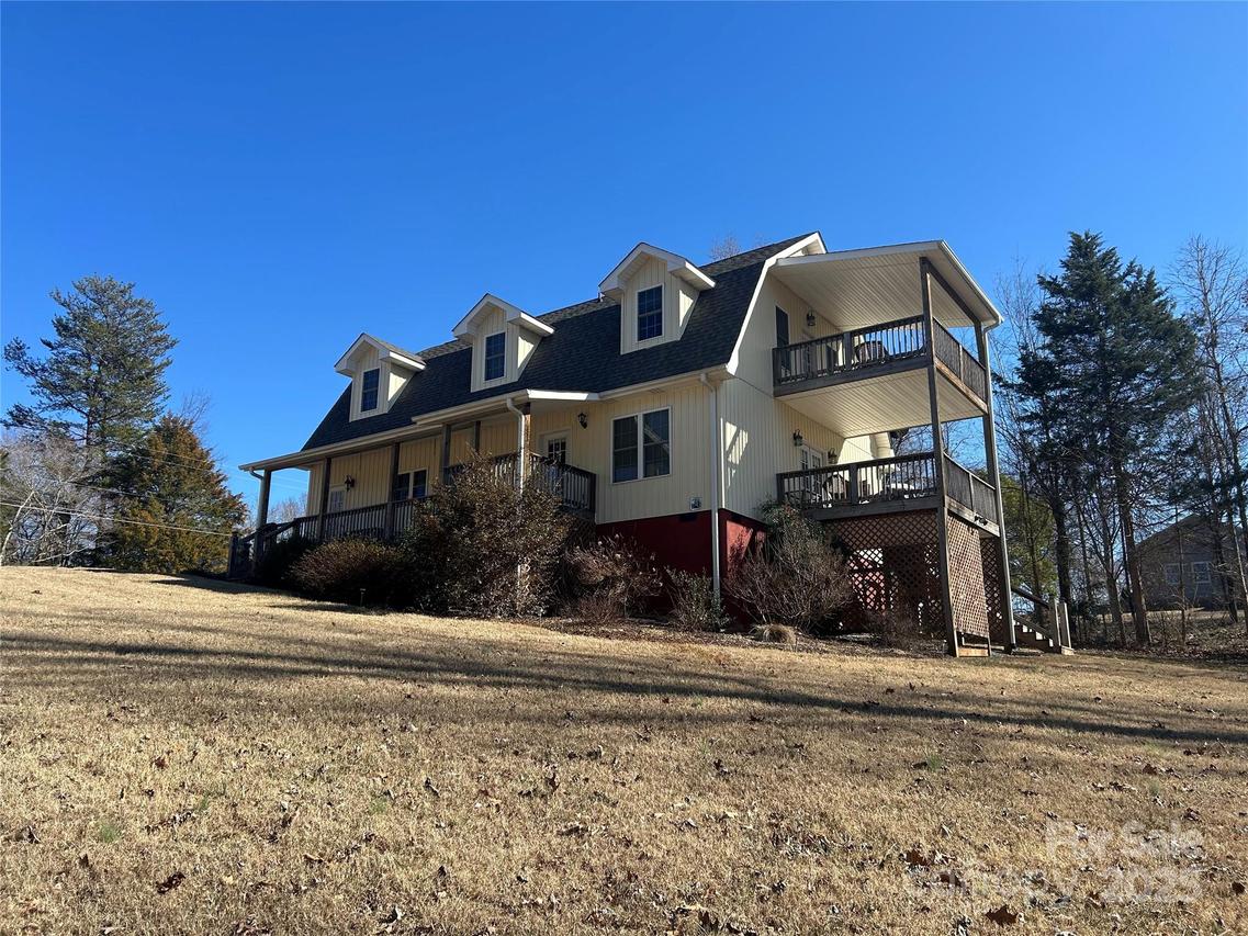 337 Knollwood Dr., Forest City, NC 28043