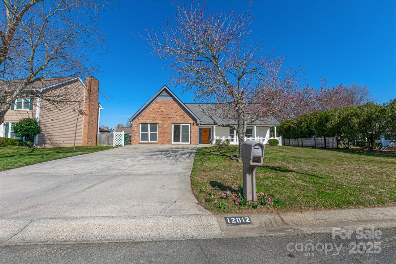 12012 Stainsby Ln., Charlotte, NC 28273