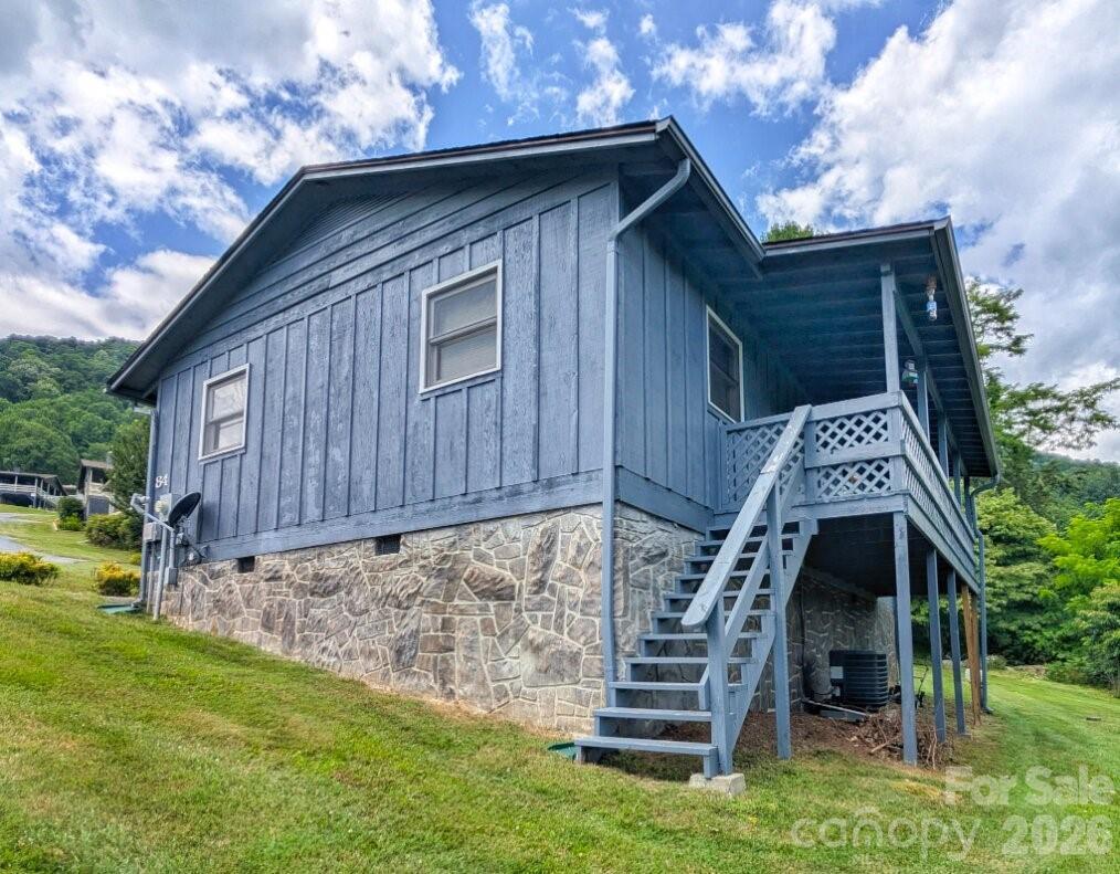 84 Stoney Ridge Loop, Maggie Valley, NC 28751