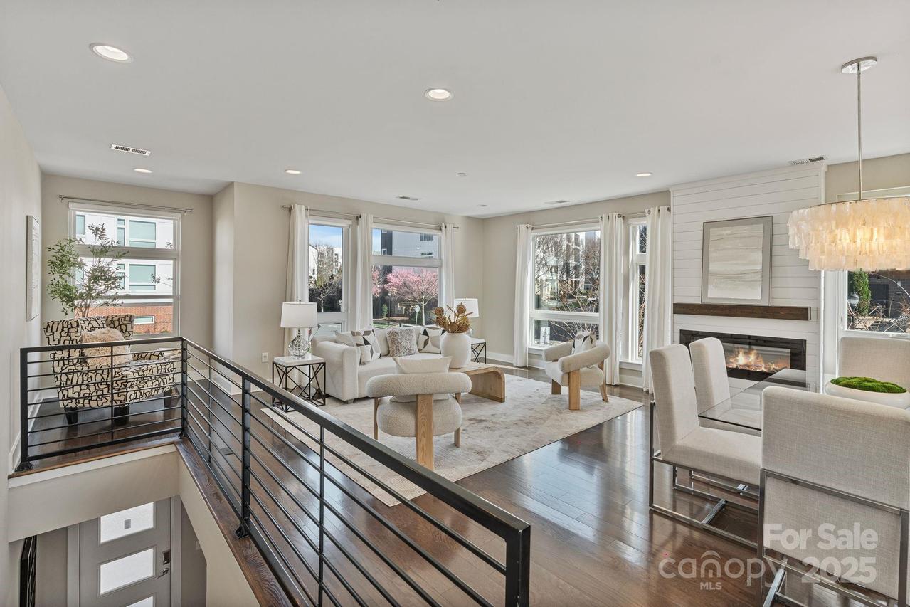 107 W Poindexter Dr., Charlotte, NC 28203