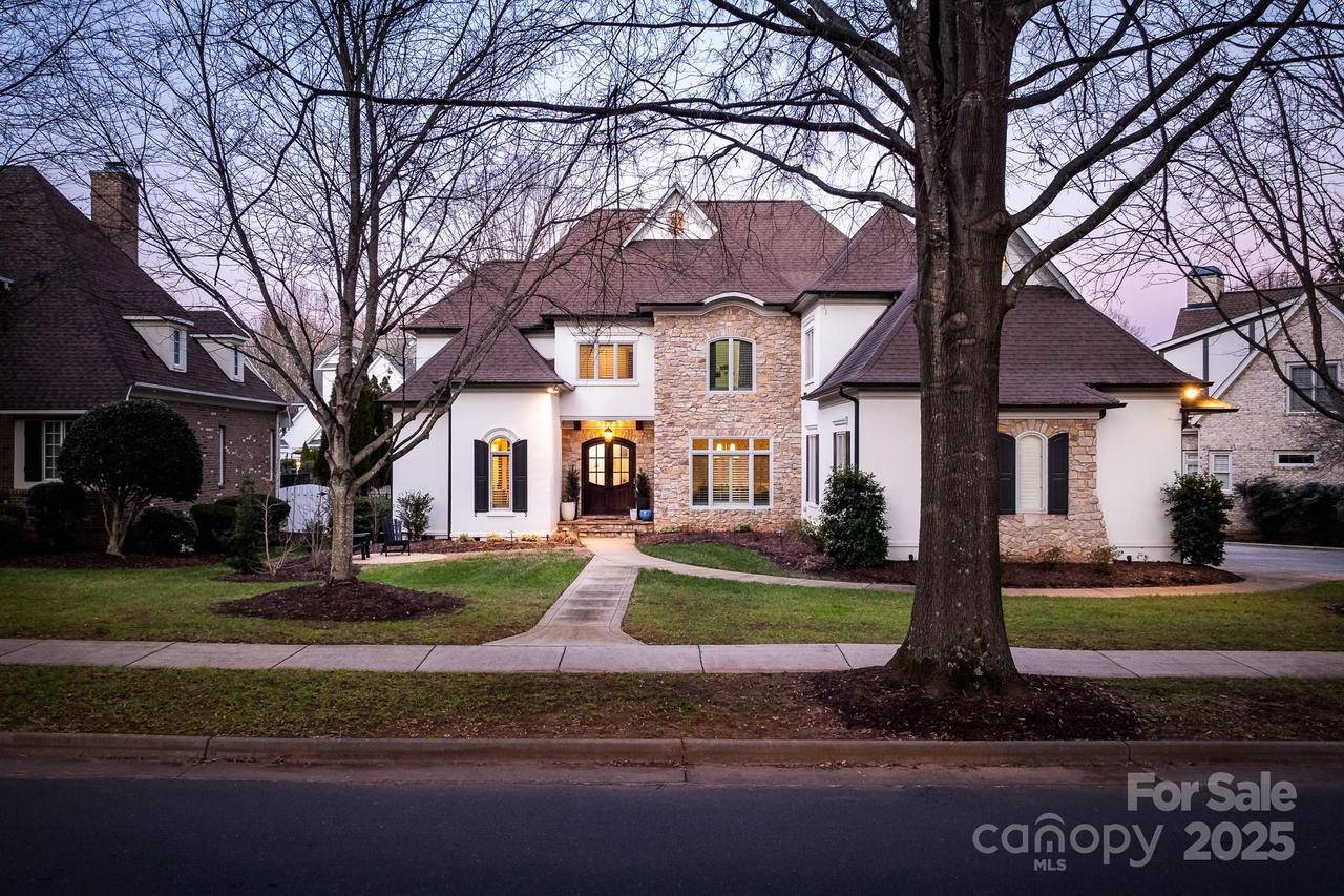 7924 Pemswood St., Charlotte, NC 28277