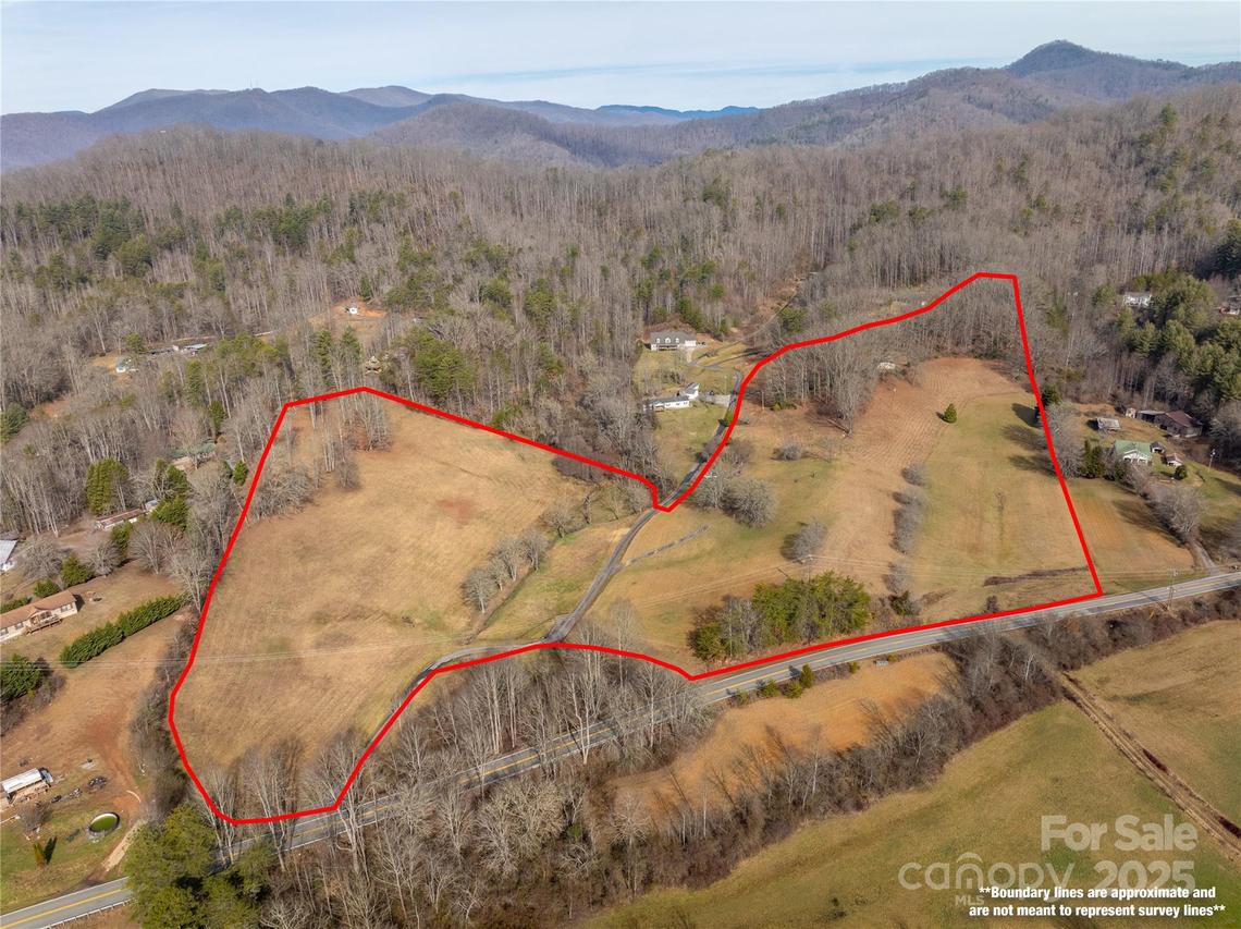 198 Sunny View Dr., Whittier, NC 28789
