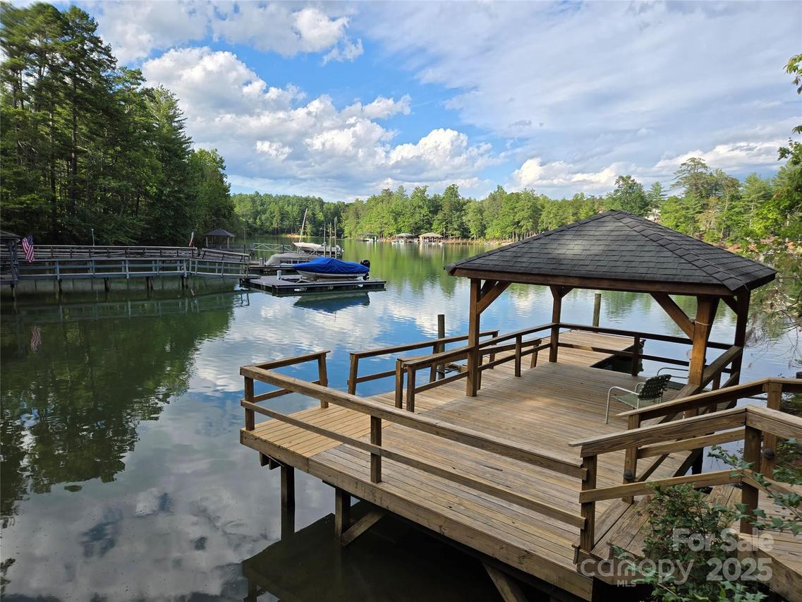 1441 Southpointe Dr. #249, Morganton, NC 28655